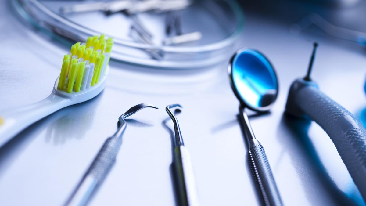 مواد و تجهیزات دندانپزشکی آریانا