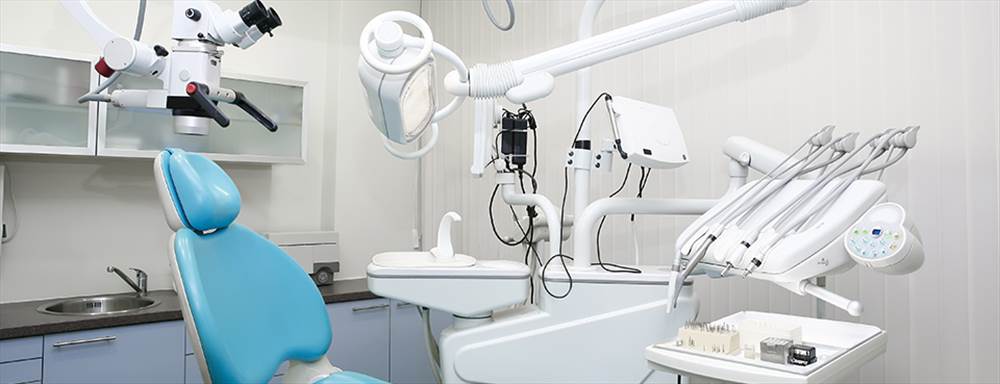 تجهیزات دندانپزشکی و لابراتواری آزادی