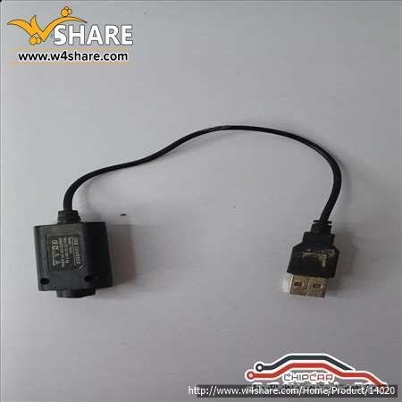 رابط USB کوچک با مبدل شارژ یا اتصال‌دهنده..